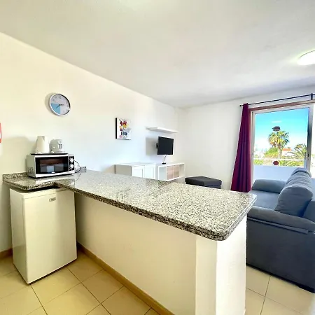 Estudio Con Bonita Vista, Wifi,piscina,cerca Playa Em Tenerife Sur Lägenhet