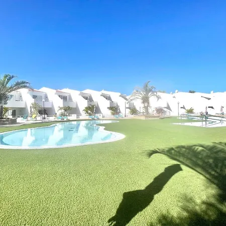 Estudio Con Bonita Vista, Wifi,piscina,cerca Playa Em Tenerife Sur Lägenhet